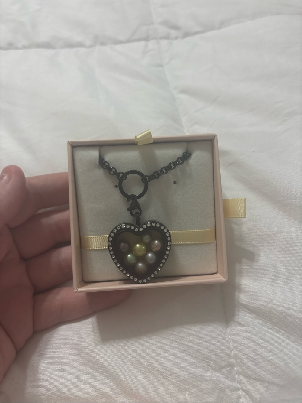 Black Heart Pendant Necklace with Multicolor Pearls